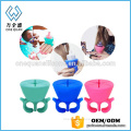 2016 newest hot sale wearable nail polish holder